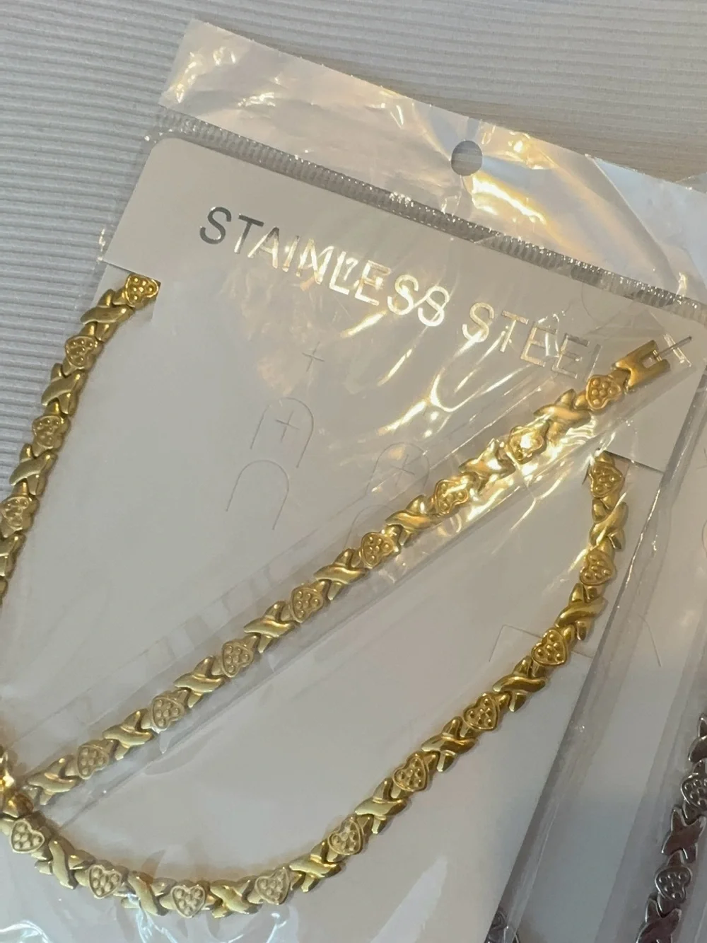 Gold Stainless Steel Heart Link Necklace - Unbranded
